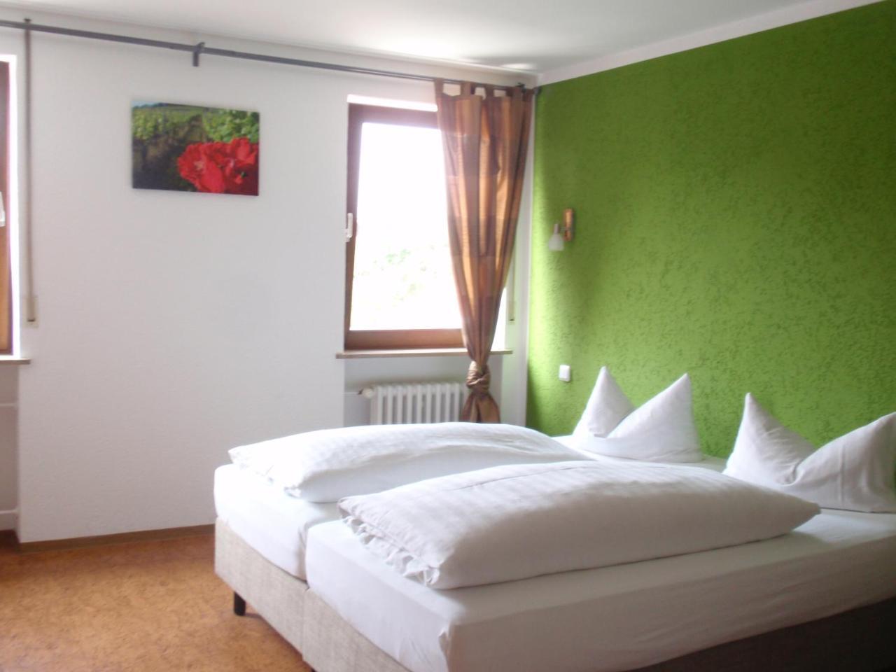 Weinhotel Goger Sand Екстер'єр фото